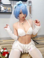 [COS Welfare] Douyu Anchor Little Witch Luna - ชุดแต่งงาน Rem