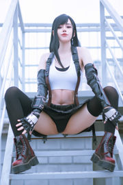 [ภาพ COSER คนดังทางอินเทอร์เน็ต] โลลิเซ็กซี่ญี่ปุ่น Byoru - Tifa