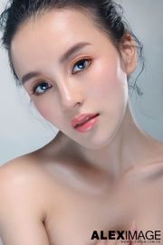 혼혈 뷰티 모델 Shi Yiyi 스튜디오 촬영