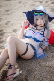 [Cosplay] Anime blogger Sakuraro saus w - Skadi Swimsuit