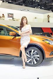 Korean Beauty Cui Naying (최나영) -Zbiór zdjęć z serii Auto Show